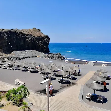 Апартаменты Arcoiris 2 Bedroom Duplex With Patio Кальяо-Сальвахе