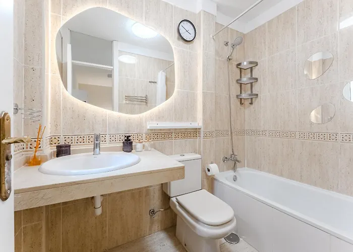 Arcoiris 2 Bedroom Duplex With Patio Callao Salvaje